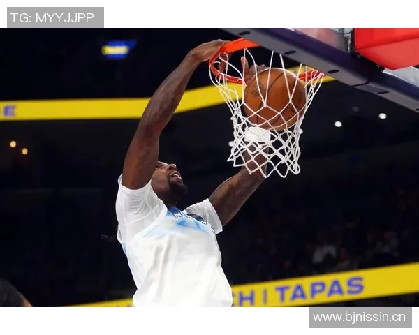 纳兹里德全能表现助球队获胜13投6中贡献19分7篮板6助攻正负值8